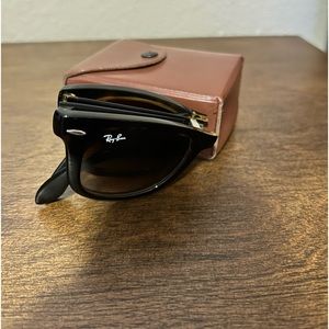Ray Ban / Folding Wayfare Sunglasses